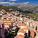Sa Omu De Sa Palgia Ferienhaus Jerzu