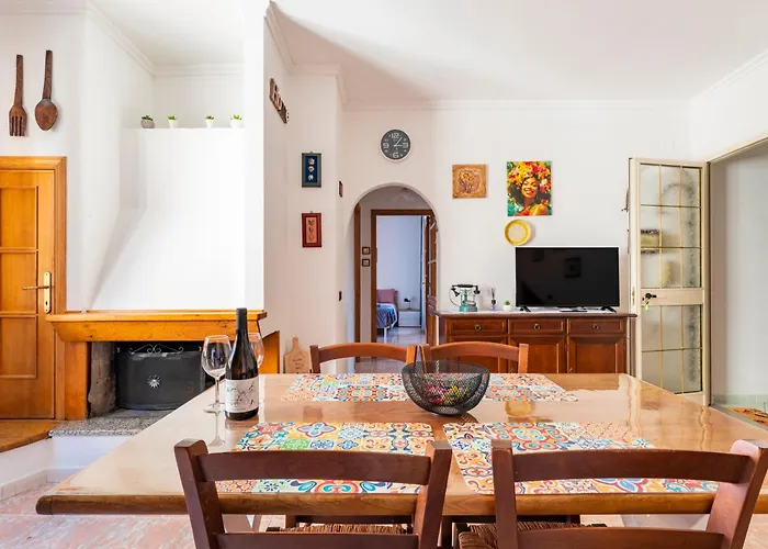 Sa Omu De Sa Palgia 度假居 *